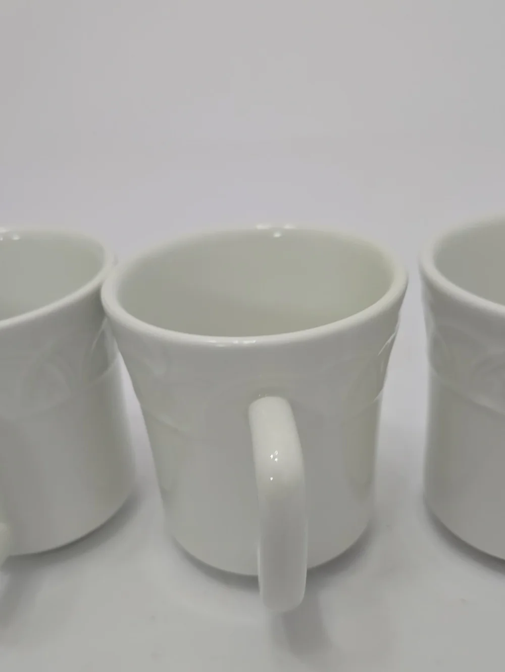 Vintage Pier 1 Set Of 3 Basket Relief Cups Mugs Made In Italy White Ceramic